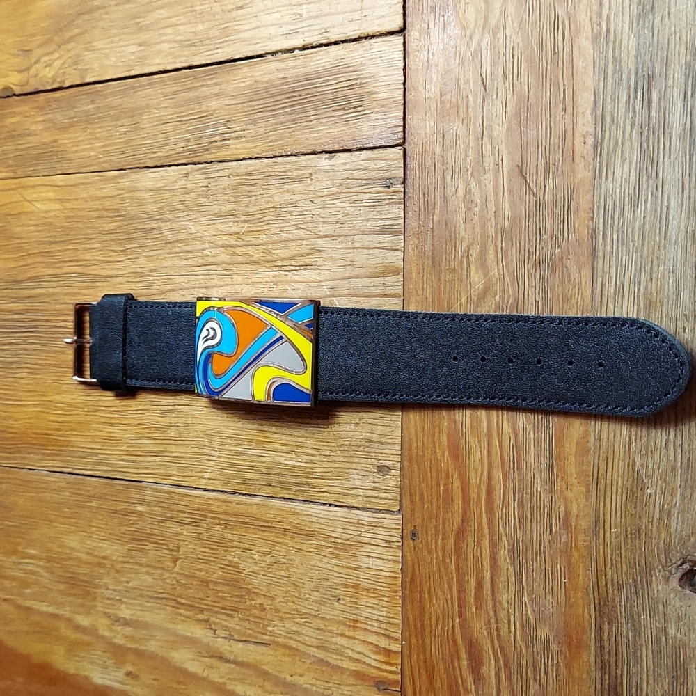 🤍 Wide Band Faux Leather Bracelet